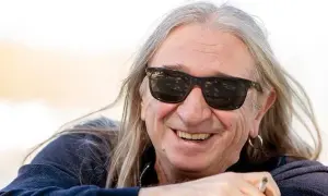 Letras de Rosendo Mercado: Flojos de Pantalón y su profundo significado