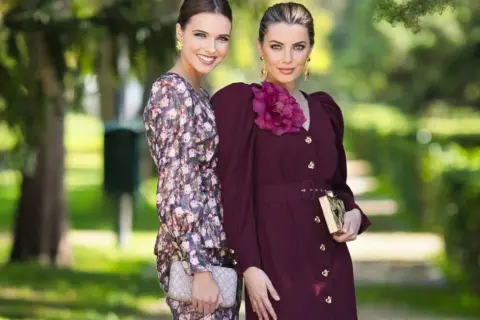 Vestido Carolina Herrera: Elegancia y Versatilidad para Cada Ocasión