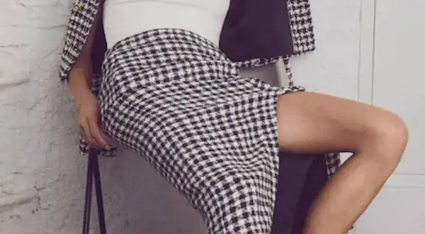 Estilos de falda gris larga que no sabías que necesitabas