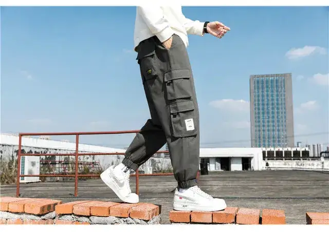 Zdjęcie Todo lo que necesitas saber sobre pantalones bombachos para hombre